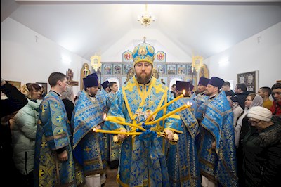 Митрополит Игнатий совершил Великое освящение храма в честь иконы Божией Матери «Спорительница хлебов» с. Кувыка и первую Божественную литургию в новоосвященном храме