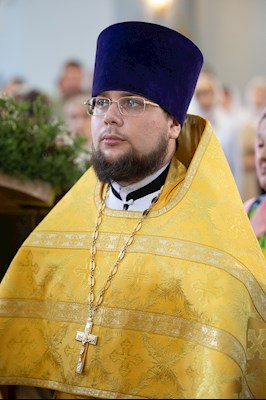 Митрополит Игнатий совершил Божественную литургию в храме Покрова Пресвятой Богородицы г. Петровска