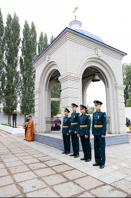 Митрополит Игнатий совершил Божественную литургию в храме святых мучениц Веры, Надежды, Любови и матери их Софии поселка Светлый