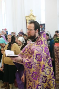Божественная литургия в храме во имя святого великомученика Георгия Победоносца г.Саратова