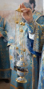 Божественная литургия в храме в честь Покрова Пресвятой Богородицы села Сокур Татищевского района