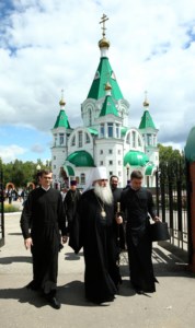 Божественная литургия в храме во имя Всех Святых, в земле Российской просиявших, г. Саратова
