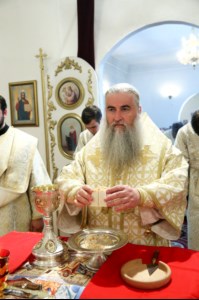 Божественная литургия в храме в честь Покрова Пресвятой Богородицы р.п. Новые Бурасы