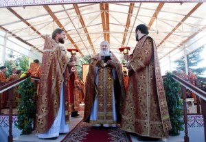 Божественная литургия в Вавиловом Доле