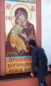 Божественная литургия в храме в честь Владимирской иконы Божией Матери с. Багаевка Саратовского района