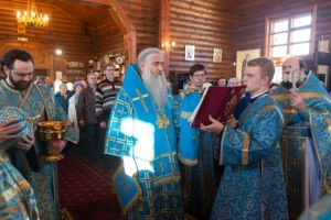 Божественная литургия в храме в честь Сретения Господня г.Саратова