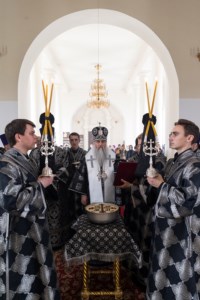 Литургия Преждеосвященных Даров в Свято-Троицком кафедральном соборе г. Вольска