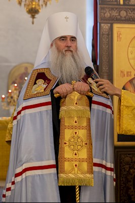 Всенощное бдение в храме во имя святых первоверховных апостолов Петра и Павла г. Саратова