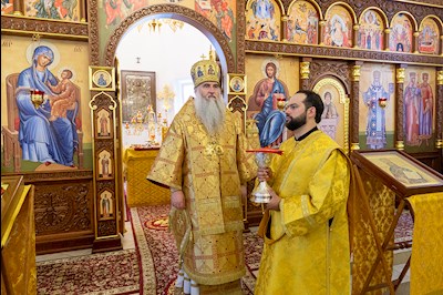 Божественная литургия в храме во имя святителя Николая Японского г. Саратова