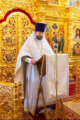 Божественная литургия в Свято-Троицком кафедральном соборе г. Саратова