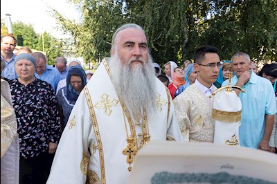 Божественная литургия в храме во имя святителя Митрофана, епископа Воронежского, г.Саратова