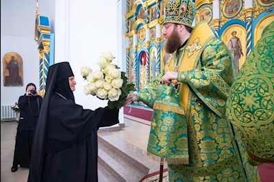 Митрополит Игнатий совершил Божественную литургию в Свято-Сергиевском женском монастыре села Алексеевка Базарно-Карабулакского района
