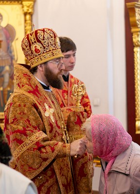 Божественная литургия в храме великомученика Георгия Победоносца г. Саратова