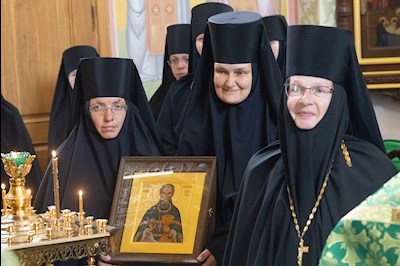 Митрополит Игнатий совершил Божественную литургию в Иоанновском женском монастыре в пос. Алексеевка Хвалынского района
