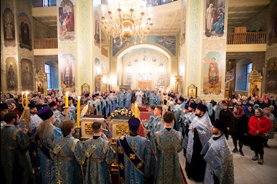 Митрополит Игнатий совершил всенощное бдение в Покровском соборе г. Саратова