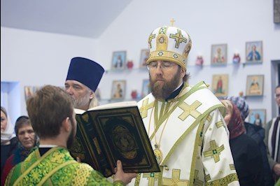 Митрополит Игнатий совершил Великое освящение храма преподобного Серафима Саровского р.п. Татищево и первую Божественную литургию в новоосвященном храме