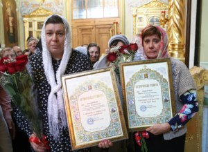 Божественная литургия в храме в честь Покрова Пресвятой Богородицы г. Саратова