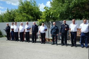 Божественная литургия в храме святых первоверховных апостолов Петра и Павла г. Красноармейска