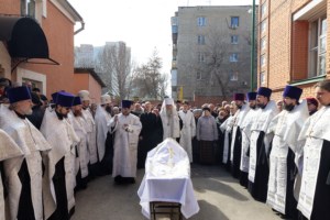Состоялось отпевание протоиерея Лазаря Новокрещеных
