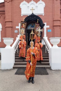 Божественная литургия в храме в честь Покрова Пресвятой Богородицы г. Петровска