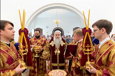 Божественная литургия в храме во имя святых благоверных князей страстотерпцев Бориса и Глеба г. Саратова