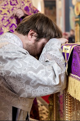 Божественная литургия в Свято-Никольском мужском монастыре г. Саратова