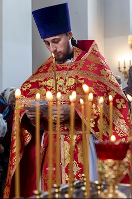 Божественная литургия в храме в честь иконы Божией Матери «Всех скорбящих Радость» г. Саратова