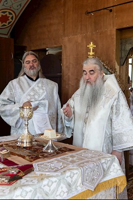 Божественная литургия в Вознесенско-Пантелеимоновском храме с. Усть-Курдюм Саратовского района