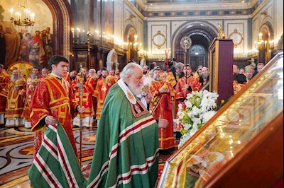 Митрополит Игнатий принял участие в Божественной литургии и торжествах в день тезоименитства Святейшего Патриарха Кирилла