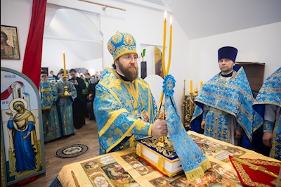 Митрополит Игнатий совершил Великое освящение храма в честь иконы Божией Матери «Спорительница хлебов» с. Кувыка и первую Божественную литургию в новоосвященном храме