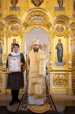 Митрополит Игнатий совершил Божественную литургию в Свято-Никольском храме с. Октябрьский Городок