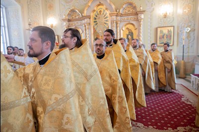Митрополит Игнатий совершил Божественную литургию в Покровском соборе г. Саратова