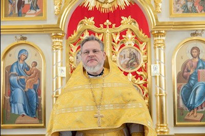 Митрополит Игнатий совершил Божественную литургию в Трехсвятительском храме г. Саратова