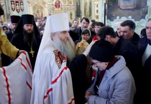 Божественная литургия в храме в честь Покрова Пресвятой Богородицы г. Саратова
