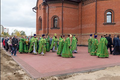 Божественная литургия в храме преподобного Сергия Радонежского г. Саратова