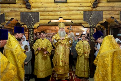 Митрополит Лонгин совершил Великое освящение храма Преображения Господня р.п. Соколовый