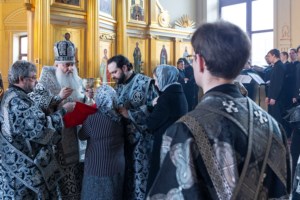 Литургия Преждеосвященных Даров на Архиерейском подворье — в храме во имя святого апостола и евангелиста Иоанна Богослова при СПДС