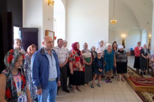 Божественная литургия в храме в честь Воскресения Христова с. Ивано-Языковка Аткарского района