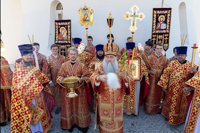 Божественная литургия в храме Воскресения Христова г. Саратова