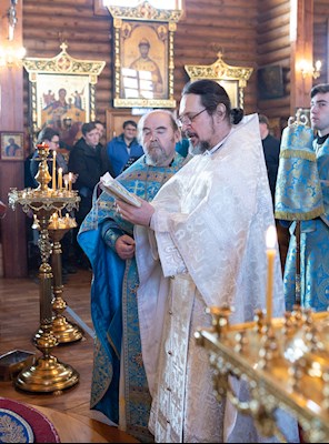Митрополит Игнатий совершил Божественную литургию в храме в честь Сретения Господня г. Саратова