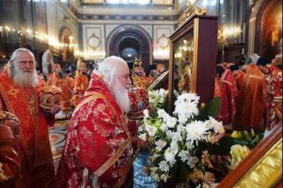 Митрополит Игнатий принял участие в Божественной литургии и торжествах в день тезоименитства Святейшего Патриарха Кирилла