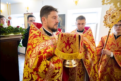Митрополит Игнатий совершил Великое освящение храма Архангела Михаила с. Курдюм и первую Божественную литургию в новоосвященном храме