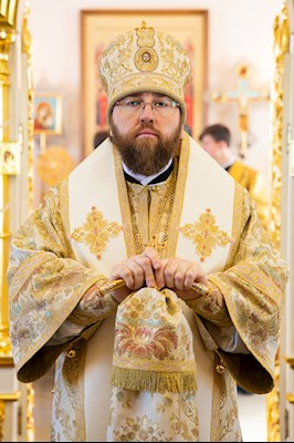 Митрополит Игнатий совершил Божественную литургию в храме святителей Василия Великого, Григория Богослова и Иоанна Златоустого г. Саратова