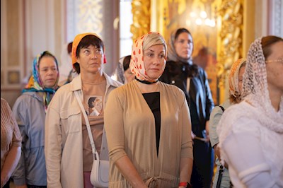 Митрополит Игнатий совершил Божественную литургию в Свято-Троицком кафедральном соборе Саратова