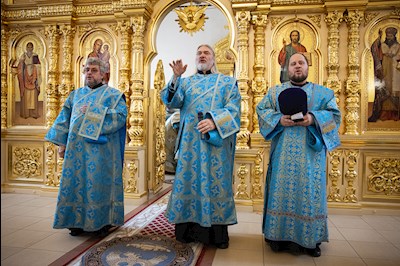 Митрополит Игнатий возглавил соборное архиерейское богослужение в Казанском храме г. Саратова