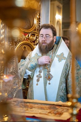 Митрополит Игнатий возглавил соборное архиерейское богослужение в Свято-Троицком кафедральном соборе г. Покровска (Энгельса)