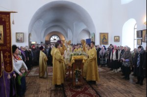 Божественная литургия в храме во имя святителя и чудотворца Николая р.п. Базарный Карабулак