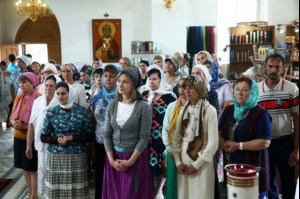 Божественная литургия в храме во имя святых первоверховных апостолов Петра и Павла г.Аткарска