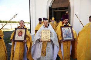Божественная литургия в храме в честь Нерукотворного Образа Спасителя г. Саратова