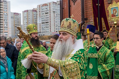 Божественная литургия в храме преподобного Сергия Радонежского г. Саратова
